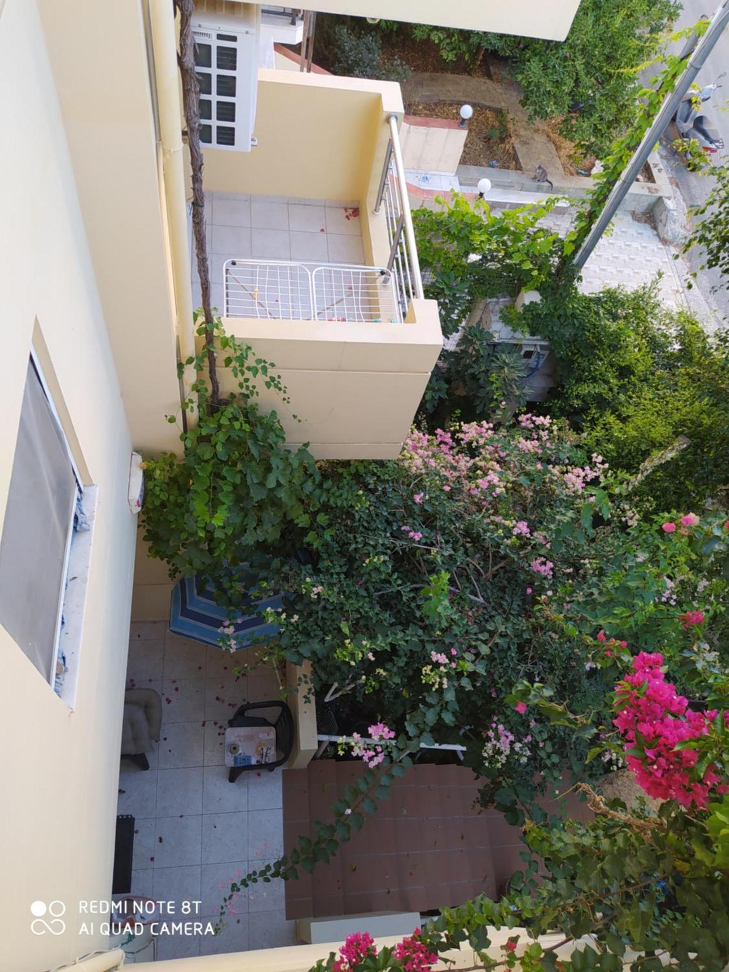 Georgia'S Family Apartment Iráclio Exterior foto